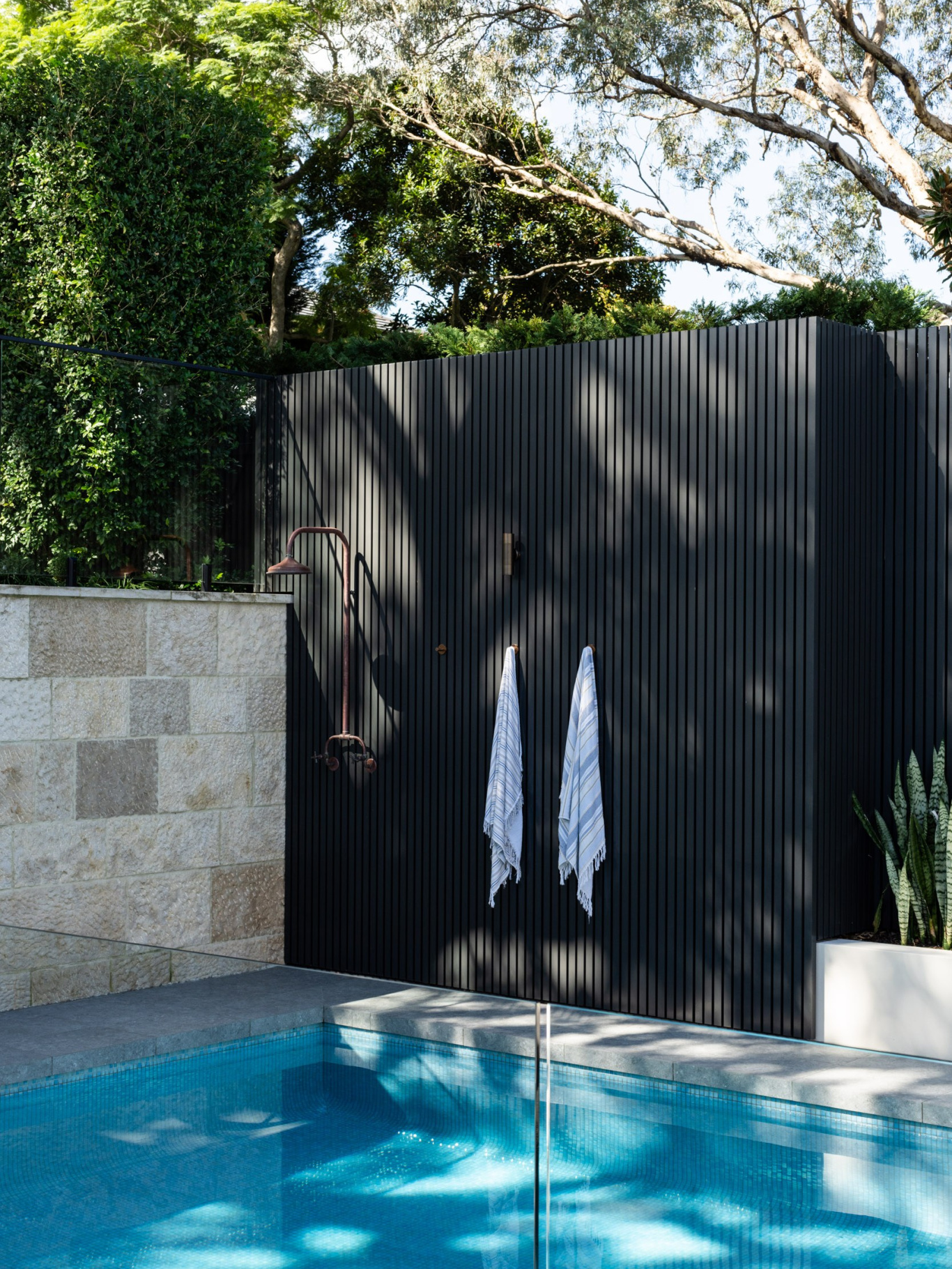 Splish Splash Pools | The Entertainer